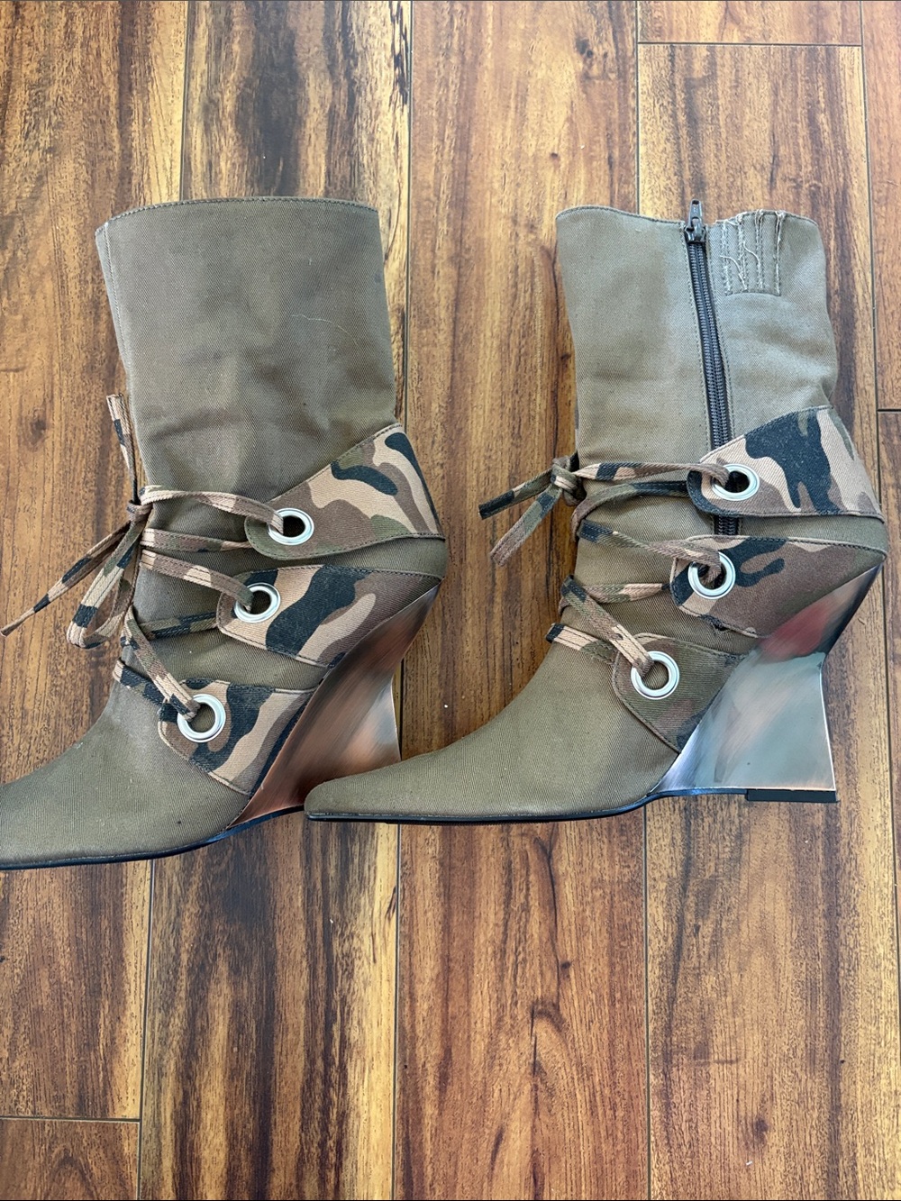 Rasolli Olive Green Camouflage Wedge Lace-Up Boots
